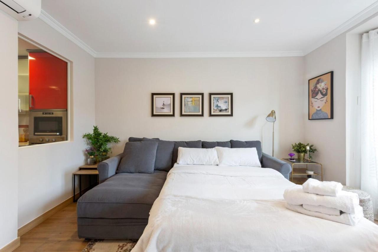Elegant 1 Bedroom Apartment In The Heart Of Centro مدريد المظهر الخارجي الصورة