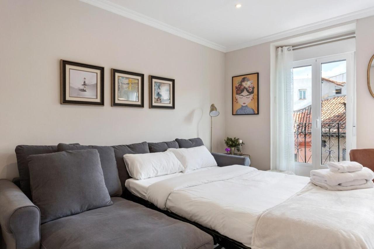 Elegant 1 Bedroom Apartment In The Heart Of Centro مدريد المظهر الخارجي الصورة