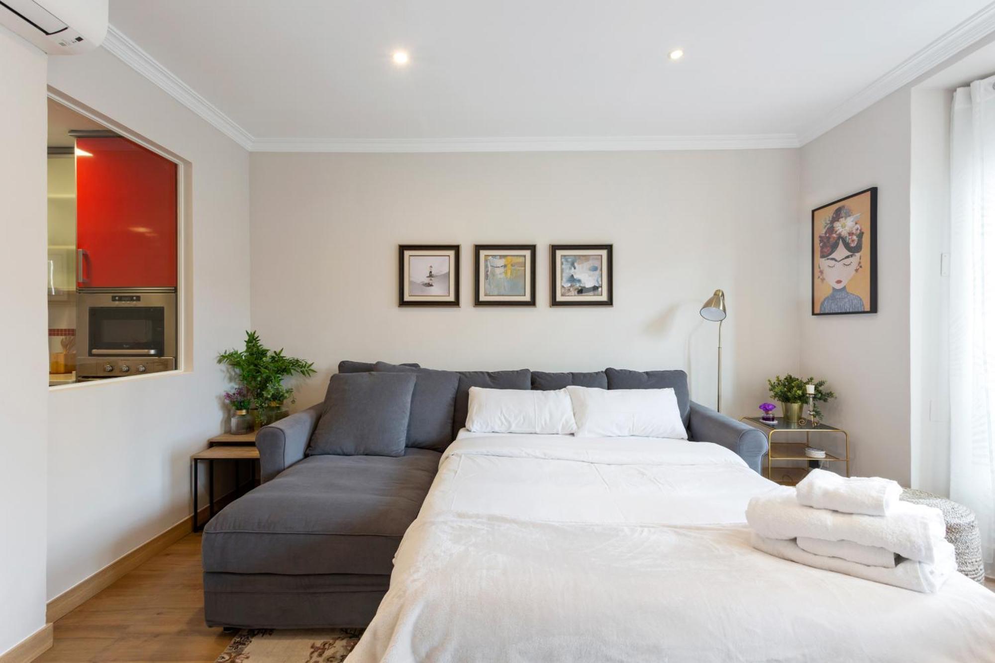 Elegant 1 Bedroom Apartment In The Heart Of Centro مدريد المظهر الخارجي الصورة