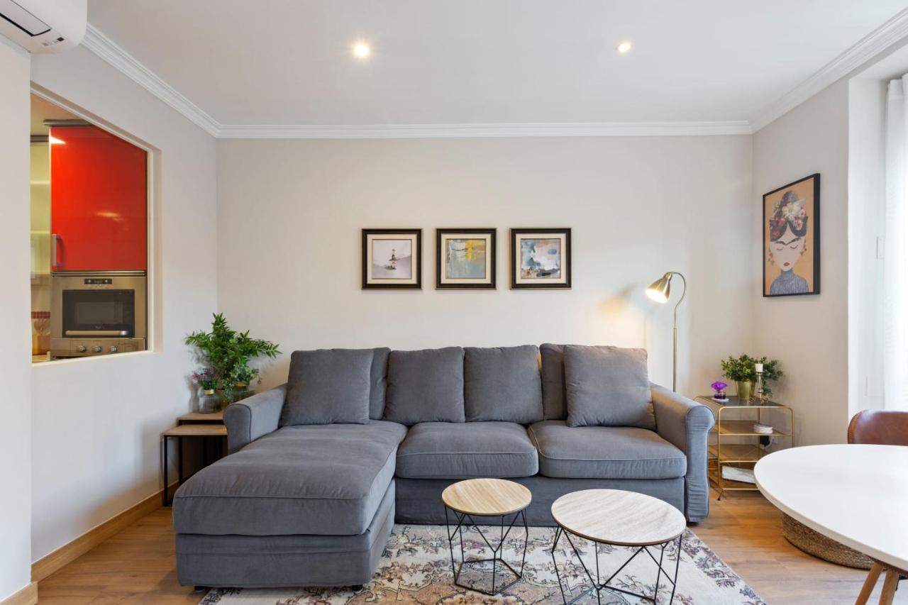 Elegant 1 Bedroom Apartment In The Heart Of Centro مدريد المظهر الخارجي الصورة